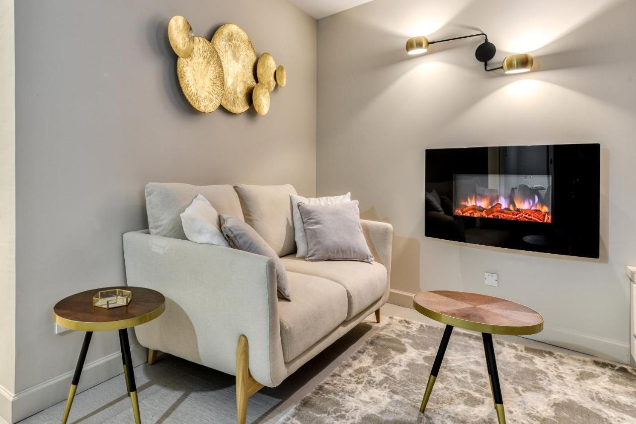 Les Gites De Laure - O Lit Divin, Instant De Volupte, Balneo Sauna, Climatisation, Netflix, 160M De La Cite Medievale قرقشونه المظهر الخارجي الصورة